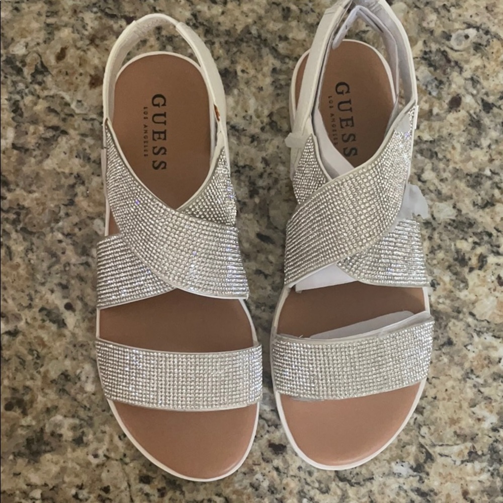 NWT Guess Karsyn Rhinestone Strap Sandal White 6